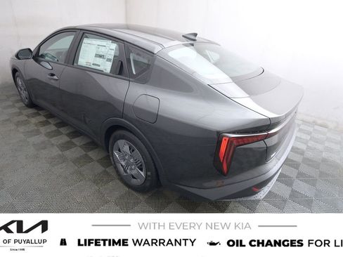 New 2025 Kia K4 LX image 7