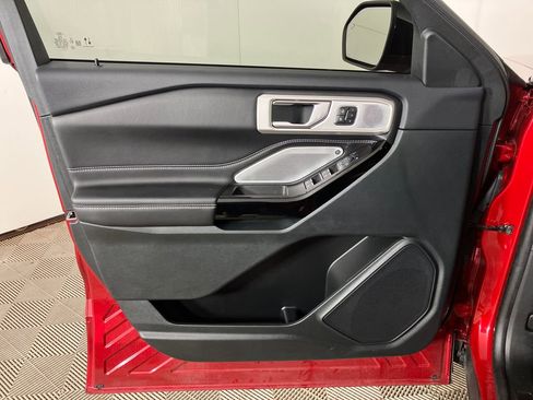 Certified 2024 Ford Explorer ST w/ Equipment Group 401A image 23