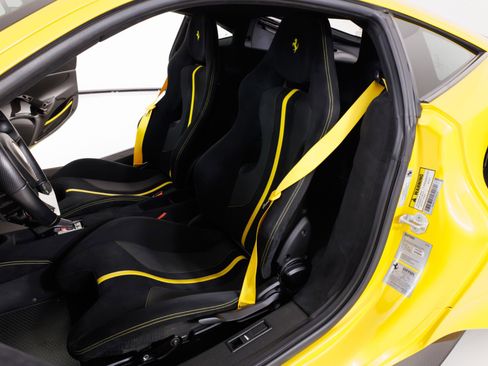 Used 2020 Ferrari 488 Pista image 16