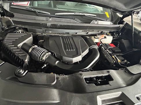 Used 2024 GMC Acadia Elevation FWD image 37