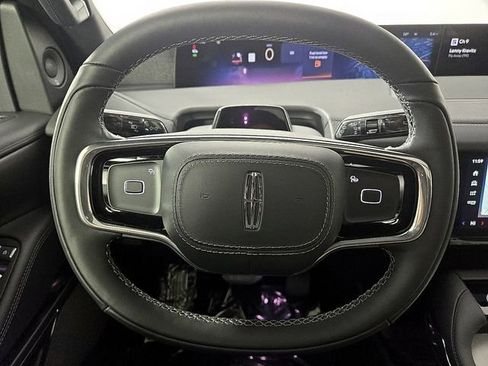 New 2025 Lincoln Navigator L Reserve w/ Jet Appearance Package AWD/4WD image 18