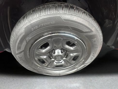 Used 2010 Toyota Tacoma 2WD Access Cab image 19