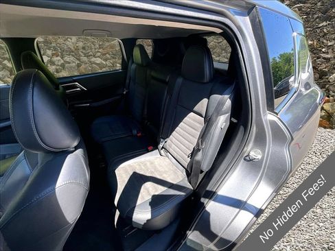 Used 2022 Mitsubishi Outlander SE AWD/4WD image 23