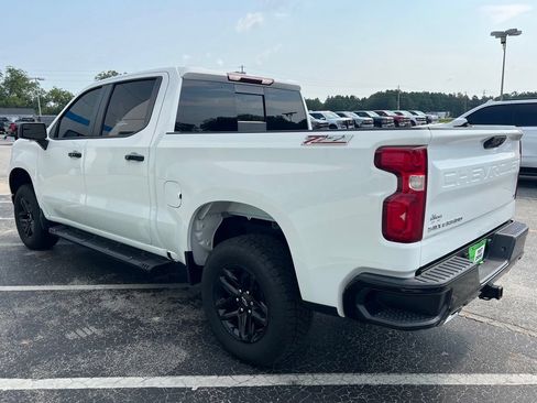Used 2022 Chevrolet Silverado 1500 LT Trail Boss w/ Convenience Package II AWD/4WD image 22