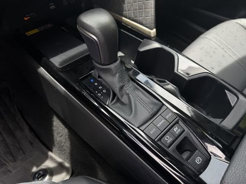 Used 2026 Toyota Camry XLE FWD image 17