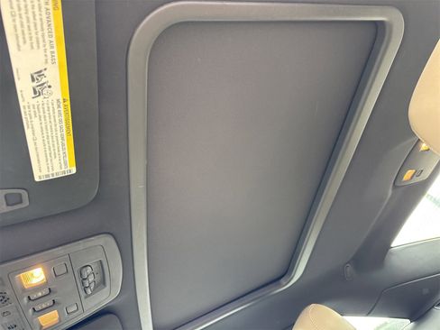 Used 2013 Cadillac CTS Premium image 11