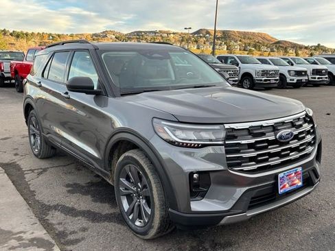 New 2026 Ford Explorer Active w/ Active Comfort Package image 7