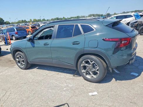 Used 2026 Chevrolet Trax LT FWD image 4