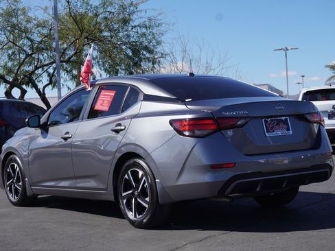 Certified 2025 Nissan Sentra SV image 3