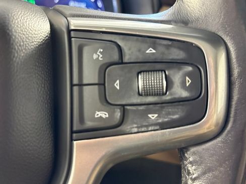 Used 2022 Chevrolet Suburban Premier AWD/4WD image 42