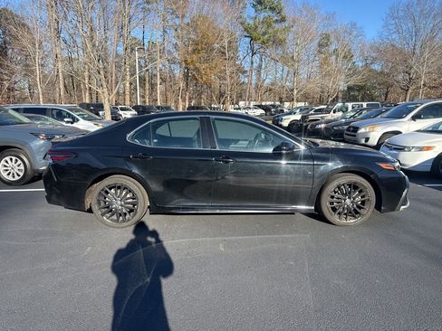 Used 2024 Toyota Camry XSE image 17