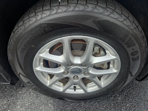 Certified 2023 Chrysler Pacifica Touring-L FWD image 10