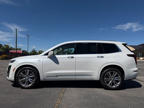Certified 2024 Cadillac XT6 Premium Luxury w/ Platinum Package AWD/4WD image 2