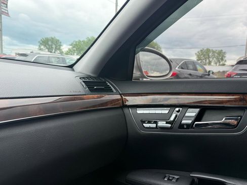 Used 2007 Mercedes-Benz S 550 image 17