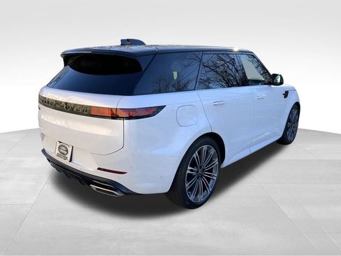 New 2025 Land Rover Range Rover Sport Dynamic SE image 8