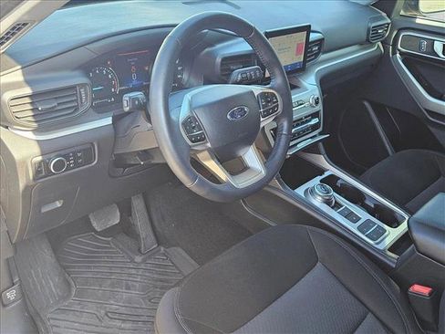 Certified 2023 Ford Explorer XLT image 10