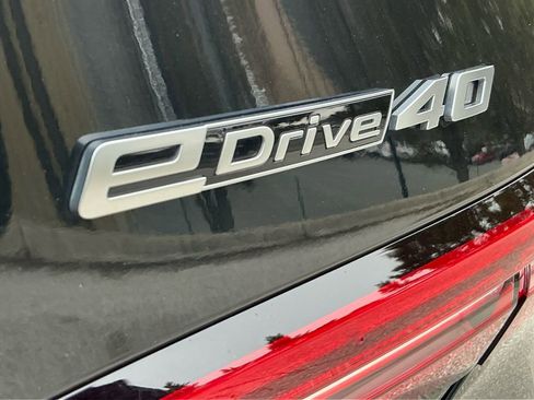 Used 2024 BMW i5 eDrive40i image 24