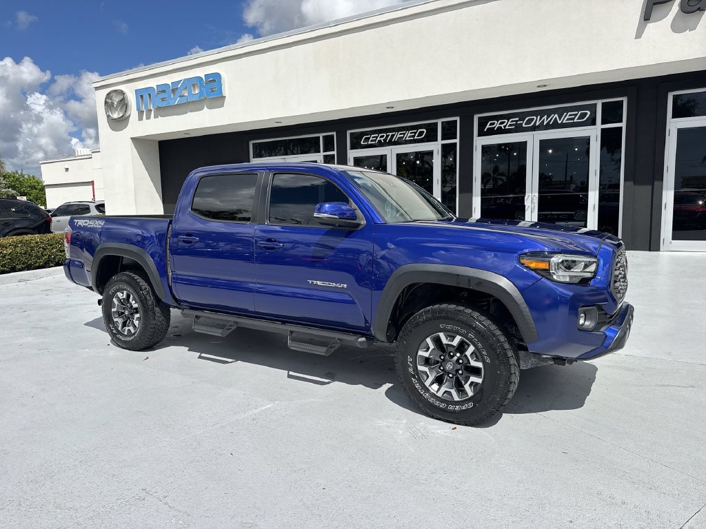 Used 2023 Toyota Tacoma TRD Off-Road w/ TRD Premium Off Road Package AWD/4WD image 6