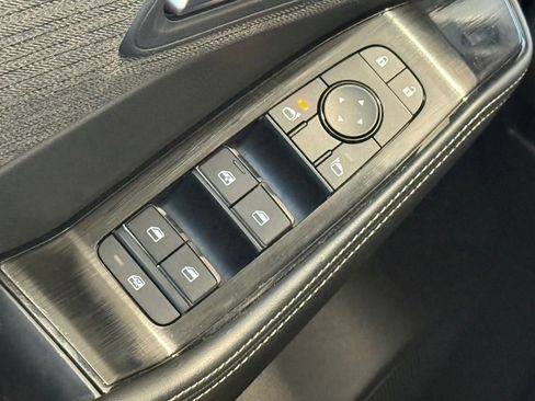 Used 2023 Nissan Rogue SV AWD/4WD image 39