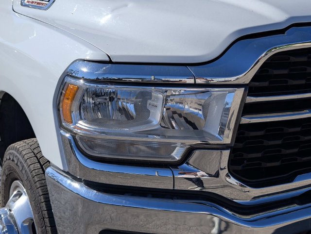 Used 2023 RAM 3500 Big Horn w/ Level 1 Equipment Group AWD/4WD image 4