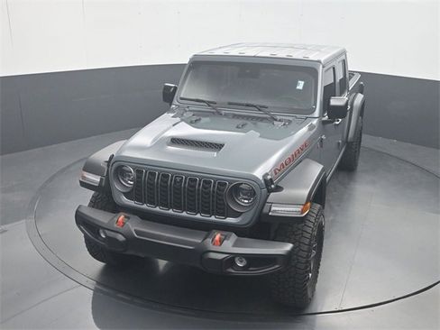 Used 2025 Jeep Gladiator Mojave w/ Convenience Group image 21