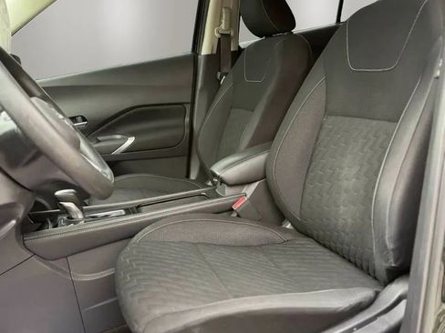 Used 2022 Nissan Kicks SV FWD image 10