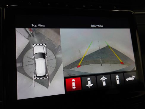 Used 2023 Jeep Grand Cherokee Limited w/ Luxury Tech Group II AWD/4WD image 30