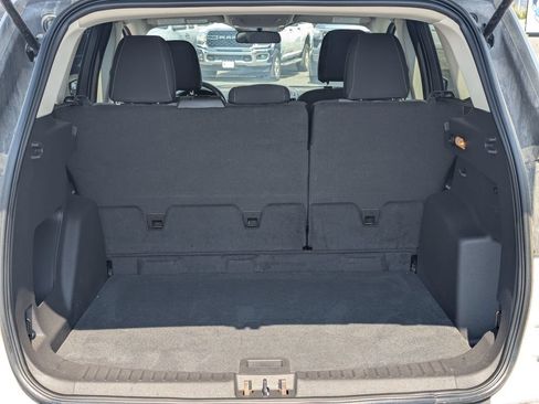 Used 2017 Ford Escape SE AWD/4WD image 29