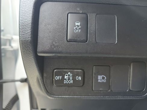 Used 2023 Toyota Tacoma SR5 w/ Technology Package image 22