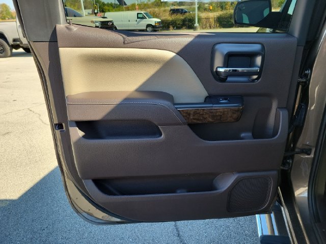 Used 2015 Chevrolet Silverado 1500 LT w/ All Star Edition AWD/4WD image 18