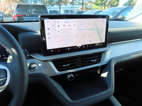 New 2026 Ford Explorer Active image 10