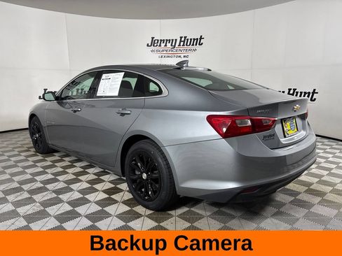 Used 2025 Chevrolet Malibu LT FWD image 8