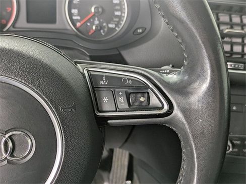 Used 2018 Audi Q3 2.0T Premium image 18