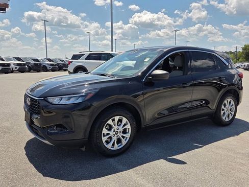 Used 2024 Ford Escape Active FWD image 3