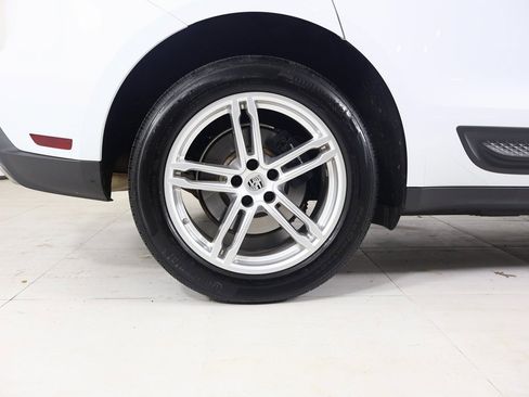 Used 2025 Porsche Macan image 20