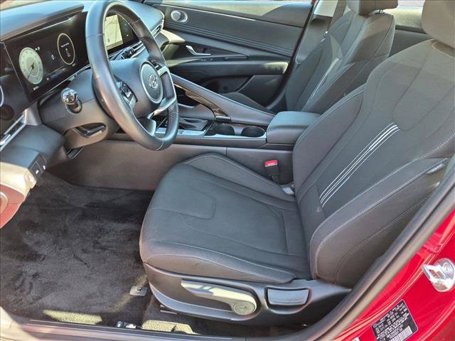 Used 2023 Hyundai Elantra SEL w/ Convenience Package FWD image 16