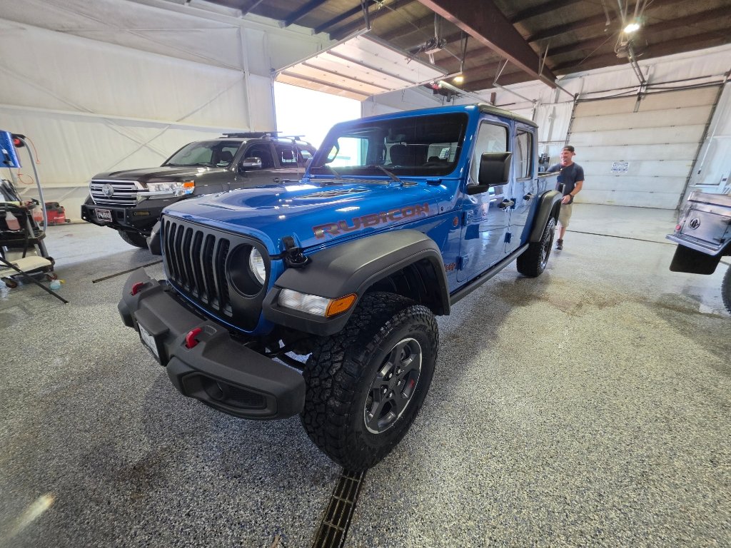 Used 2023 Jeep Gladiator Rubicon w/ Cold Weather Group AWD/4WD image 5