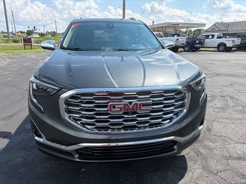 Used 2020 GMC Terrain Denali w/ Denali Premium Package AWD/4WD image 2