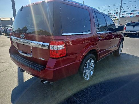 Used 2015 Ford Expedition Platinum image 3