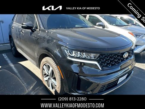 Used 2021 Kia Sorento S image 1