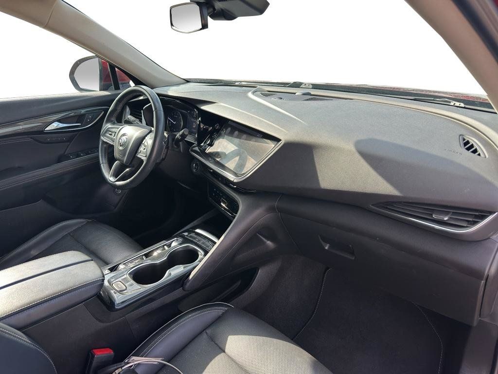 Used 2022 Buick Envision Essence w/ Safety Package FWD image 6