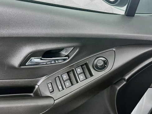 Used 2019 Chevrolet Trax LT w/ LT Convenience Package FWD image 15