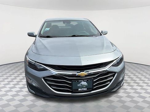 Used 2023 Chevrolet Malibu LT FWD image 2