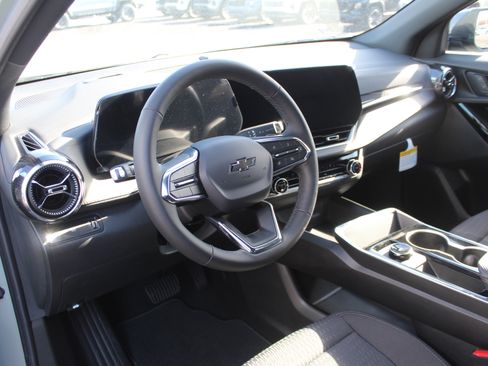 New 2026 Chevrolet Equinox LT w/ Midnight Edition image 10