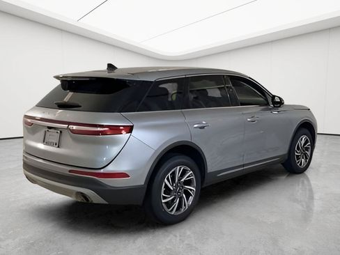 Used 2023 Lincoln Corsair AWD w/ Equipment Group 101A image 9