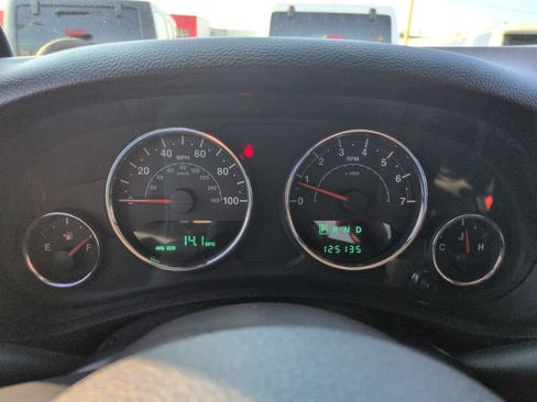 Used 2014 Jeep Wrangler Sahara w/ Trailer Tow Group AWD/4WD image 14