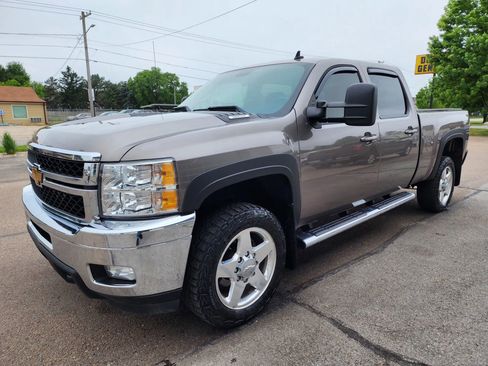 Used 2012 Chevrolet Silverado 2500 LTZ w/ LTZ Plus Package AWD/4WD image 4