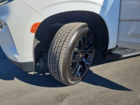 Used 2022 Chevrolet Tahoe LT w/ Luxury Package image 37