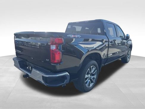 Used 2024 Chevrolet Silverado 1500 LT AWD/4WD image 11