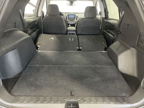 Used 2022 Chevrolet Equinox LT image 25